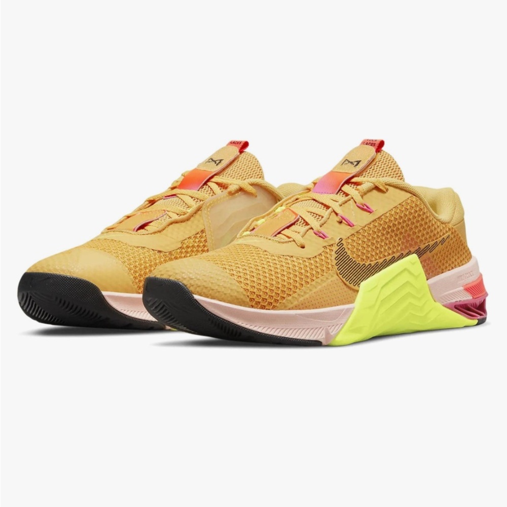Nike Metcon 7 X 'Rawdacious' training shoesPollen/Volt/Pale Coral/Black